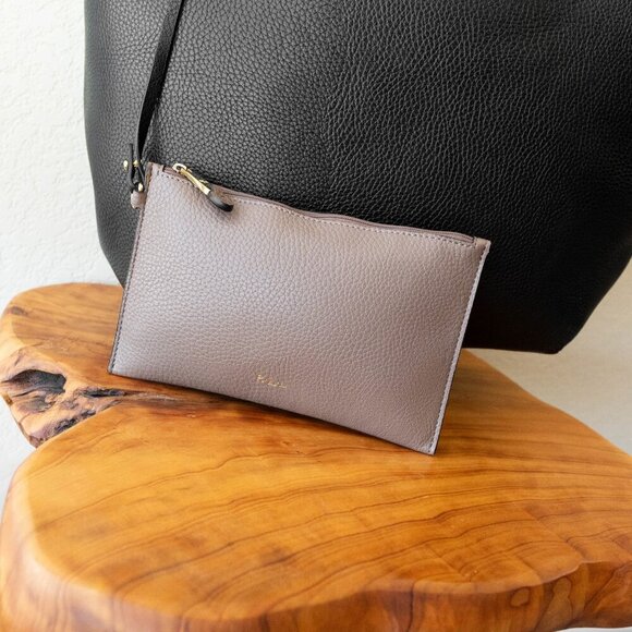 RALPH LAUREN SET REVERSIBLE BLACK & TAUPE TOTE + MATCHING WRISTLET ZIP POUCH - Picture 6 of 14